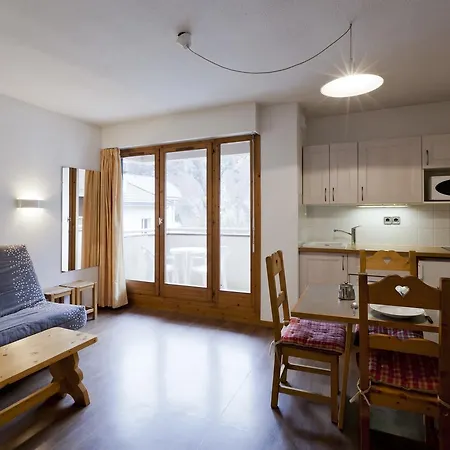 Le Grand Apartment *